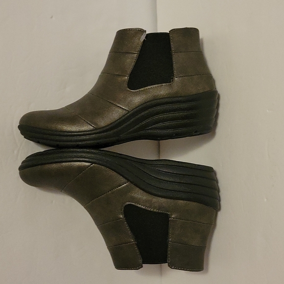 NWOT I Heart Comfort ankle booties Fiona size 6 - Picture 4 of 11